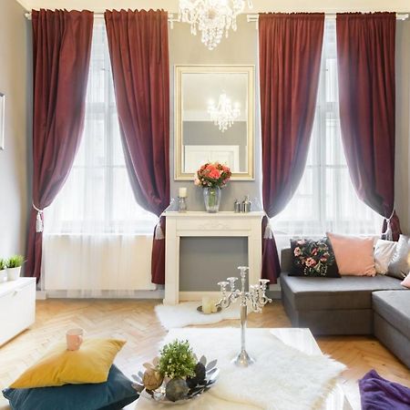 Cityscape Wenceslas Square Apartment Прага Екстериор снимка